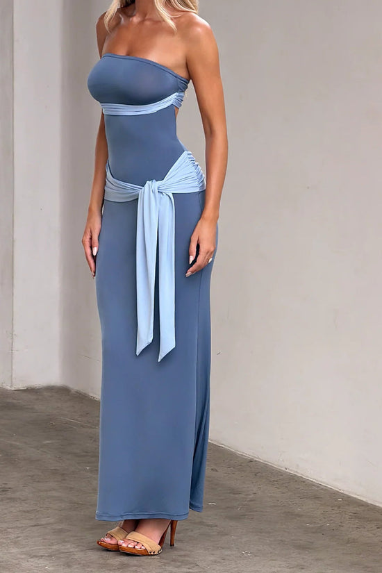 Kleid „Skulpturale Gelassenheit“
